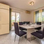Family Friendly With A Swimming Pool Sali, Dugi Otok - 8083 Sali