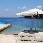 Family Friendly With A Swimming Pool Sali, Dugi Otok - 8083 Lejlighed