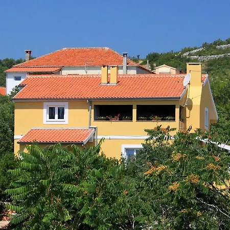 Family Friendly With A Swimming Pool Sali, Dugi Otok - 8083 Apartamento *