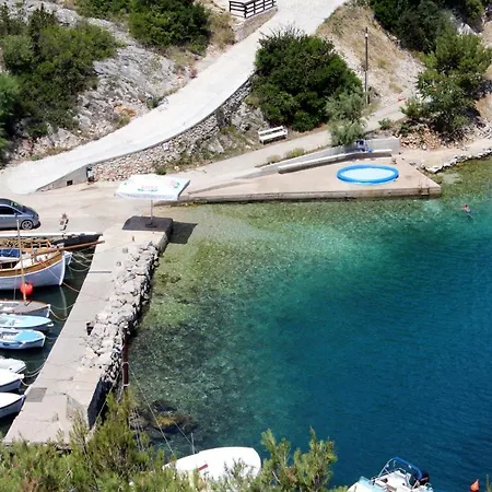 Family Friendly With A Swimming Pool Sali, Dugi Otok - 8083 Apartment