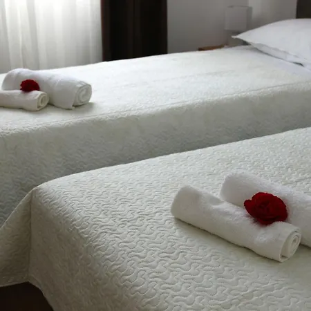 Family Friendly With A Swimming Pool Sali, Dugi Otok - 8083 Apartment *
