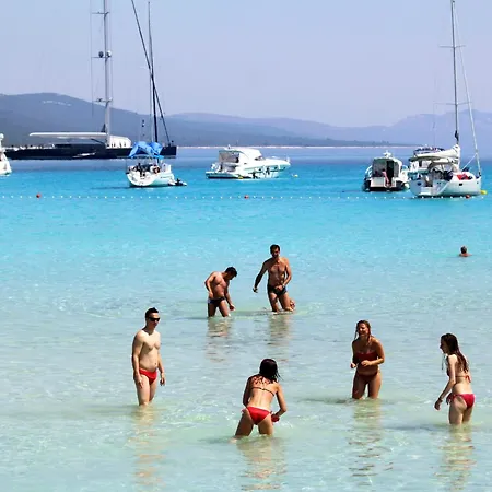 Family Friendly With A Swimming Pool Sali, Dugi Otok - 8083 Apartment Sali