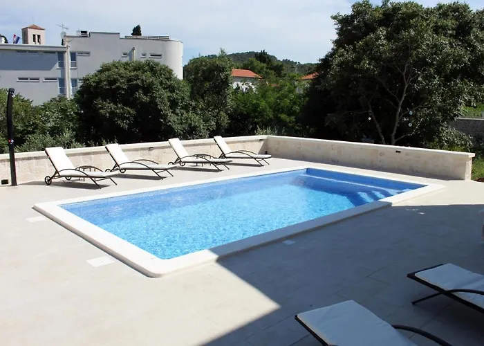 Family Friendly With A Swimming Pool Sali, Dugi Otok - 8083 Апартаменты *